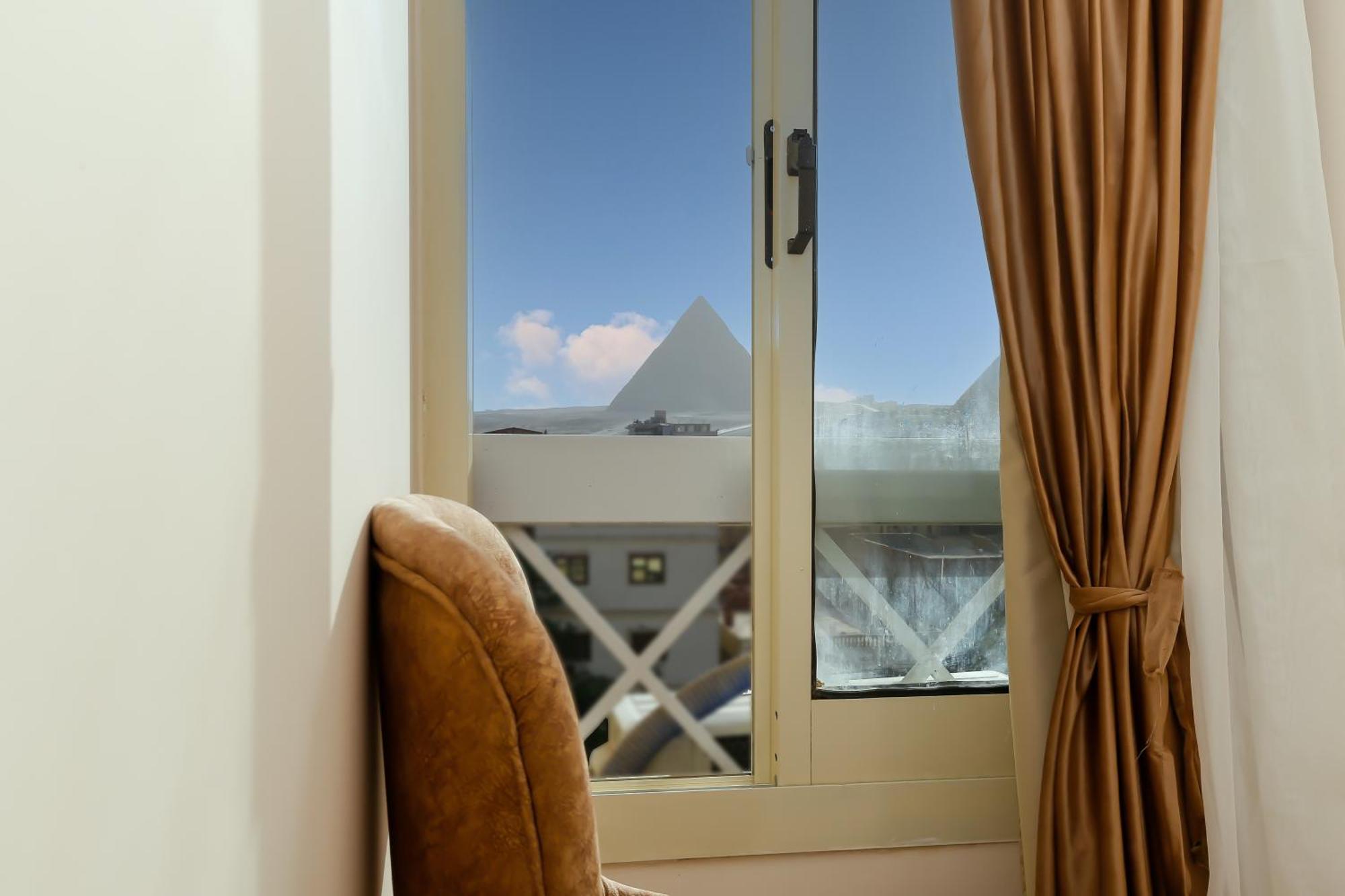 Horizon Pyramid View Inn Kafret el-Gabal Esterno foto